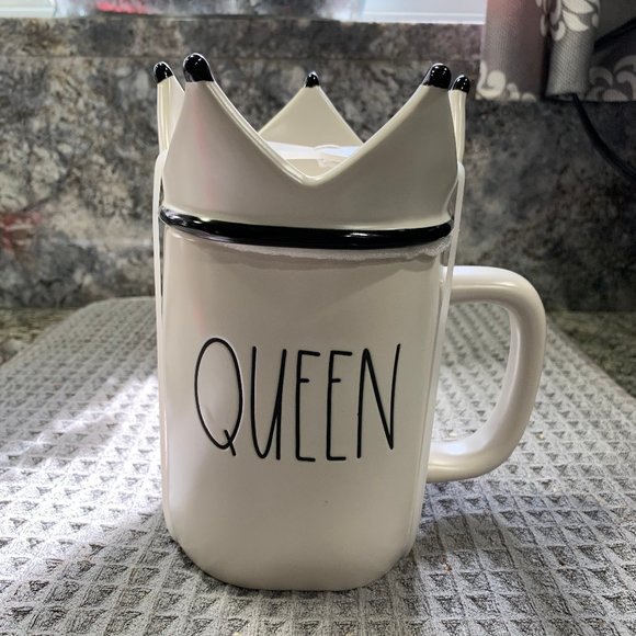 Rae Dunn Other - Rae Dunn QUEEN Mug with Crown Topper